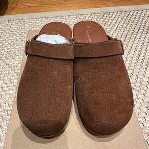 Anthropologie Brown suede clogs. Size 36. Never worn.